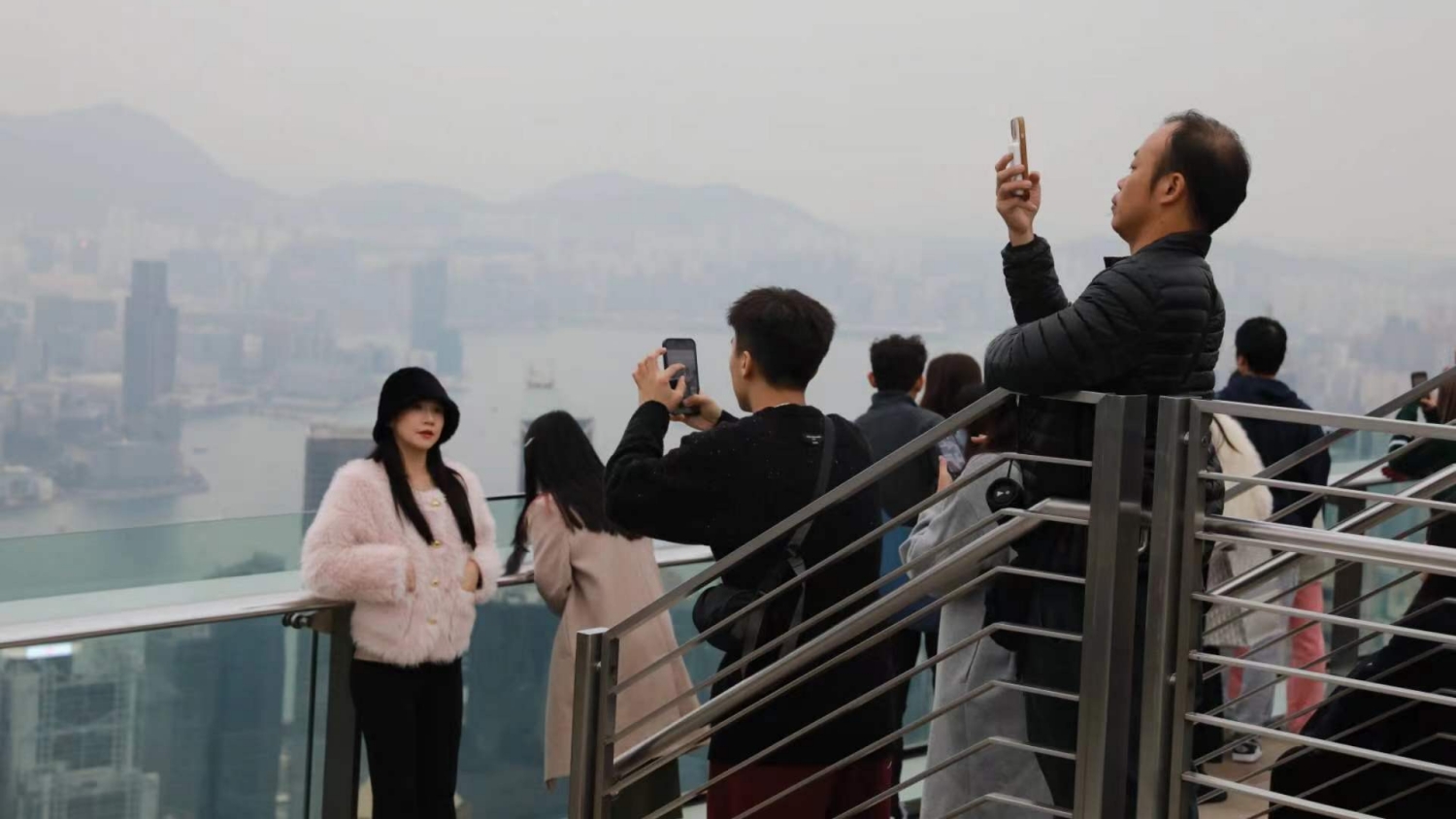 香港發出霜凍警告 今明兩日天氣寒冷隨後氣溫回暖