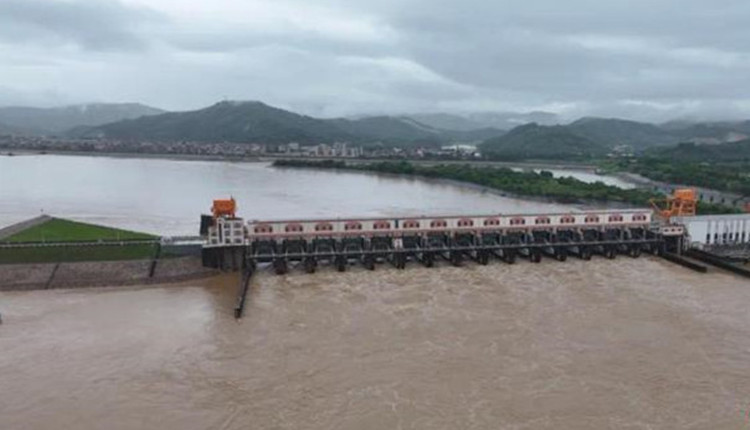 廣東再遇強降雨 超190個鎮街遇暴雨