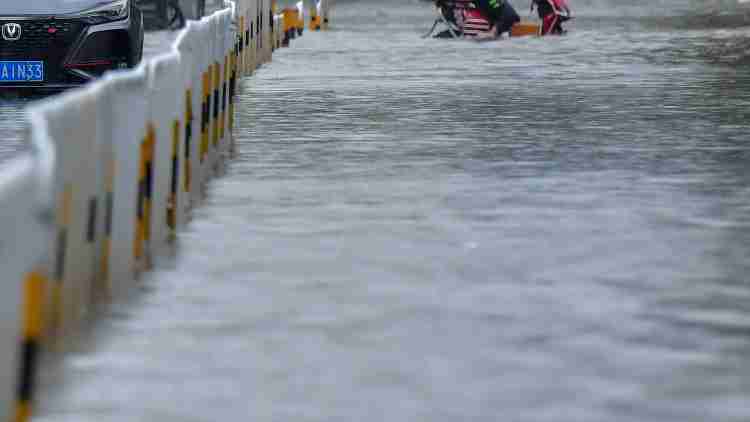 中央氣象臺繼續發布暴雨黃警：湖北、安徽等省份局地有大暴雨